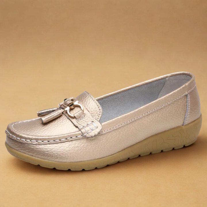 Louvelle™ | Mocassins Souples à Pompons