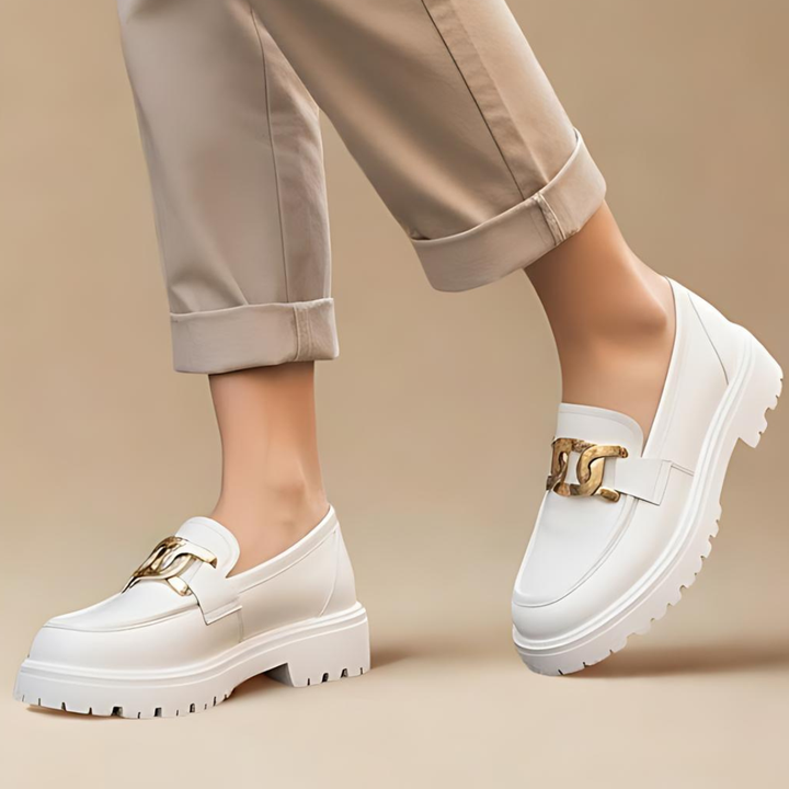 Louvelle™ | Mocassins à Chaîne Dorée