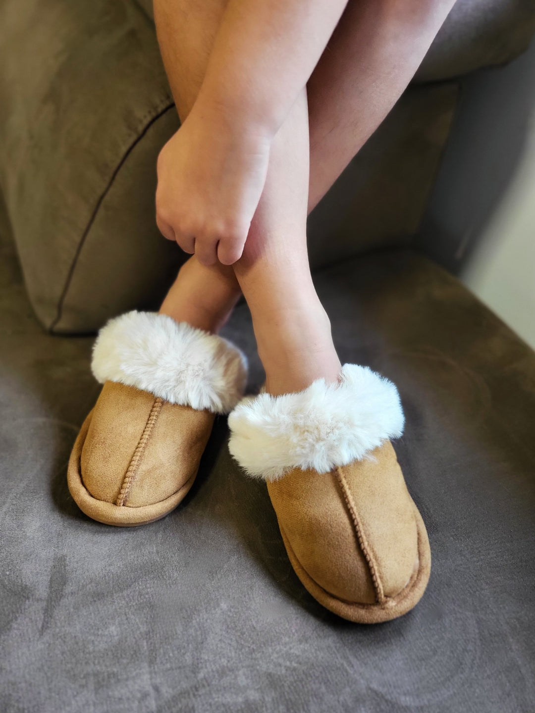 Louvelle™ | Pantoufles CAMEL