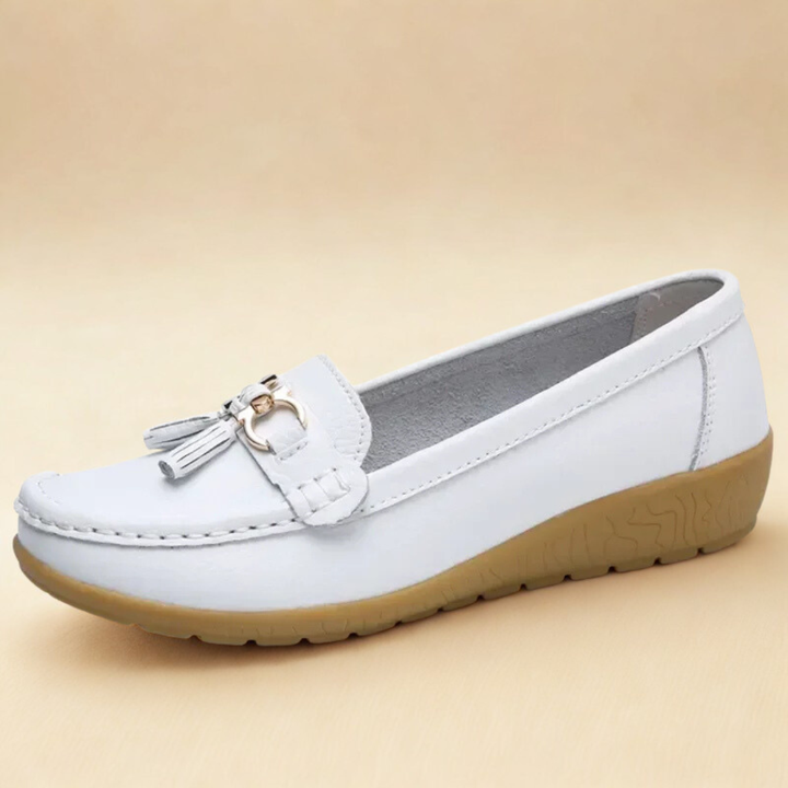Louvelle™ | Mocassins Souples à Pompons