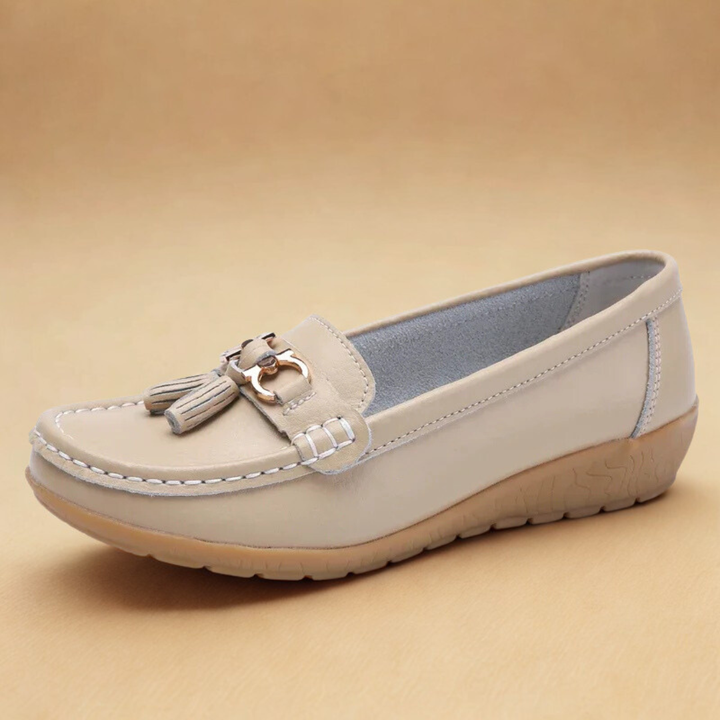 Louvelle™ | Mocassins Souples à Pompons